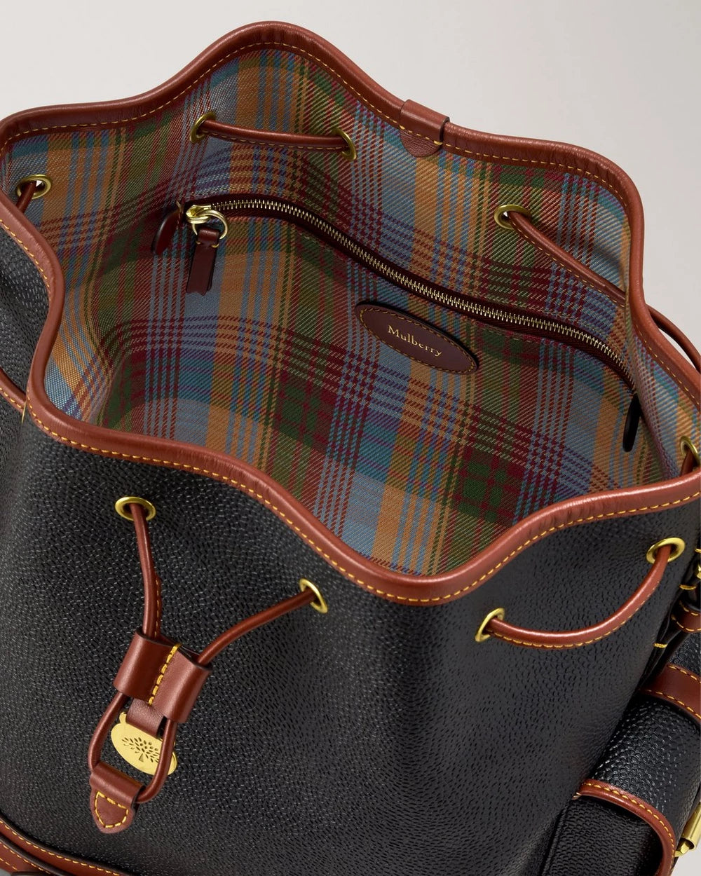 Scotchgrain Bucket, Black Cognac