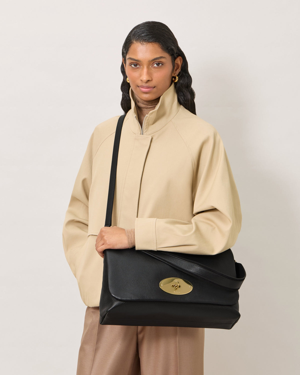 Large Delilah, Black