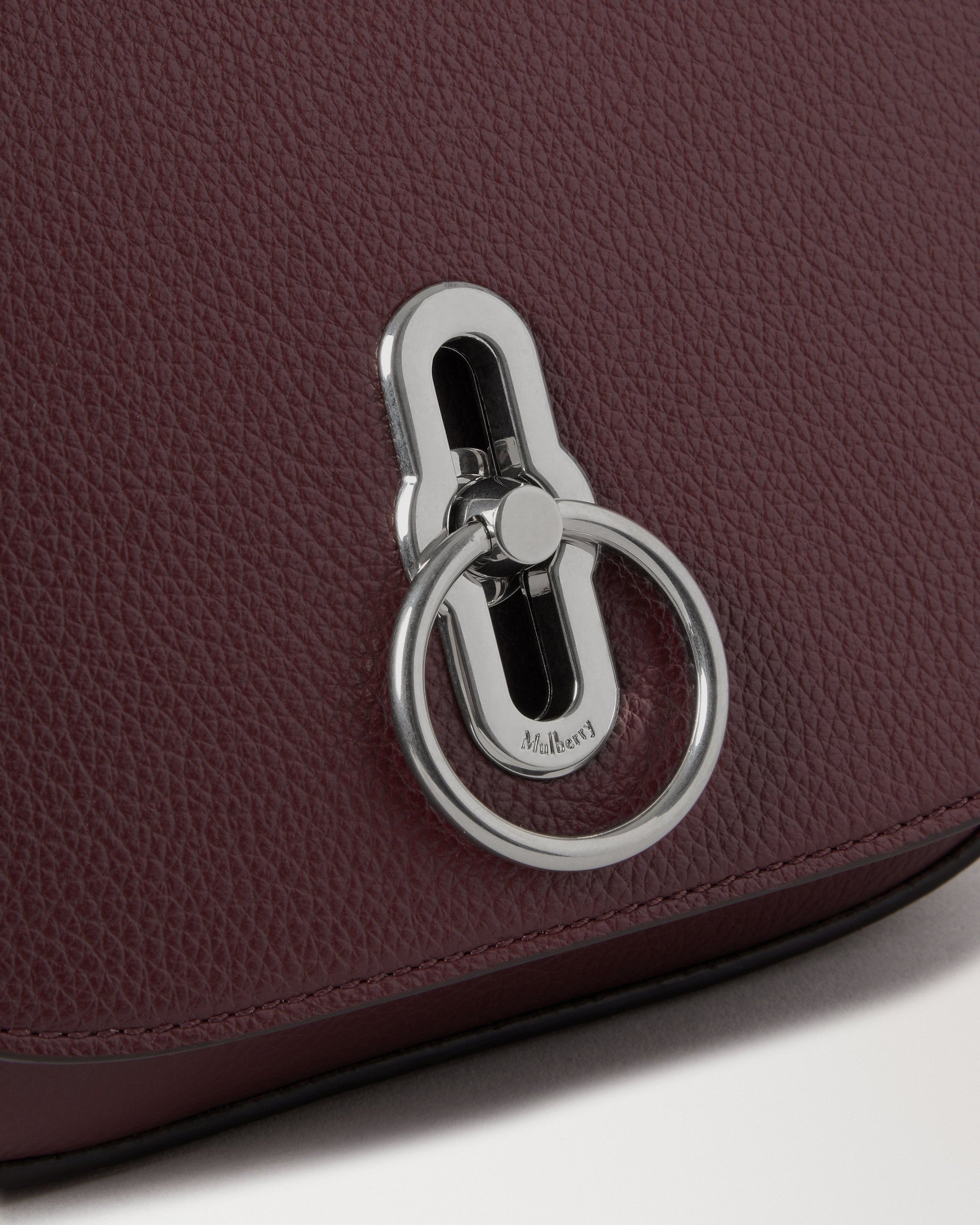 Liten Amberley, svart körsbär