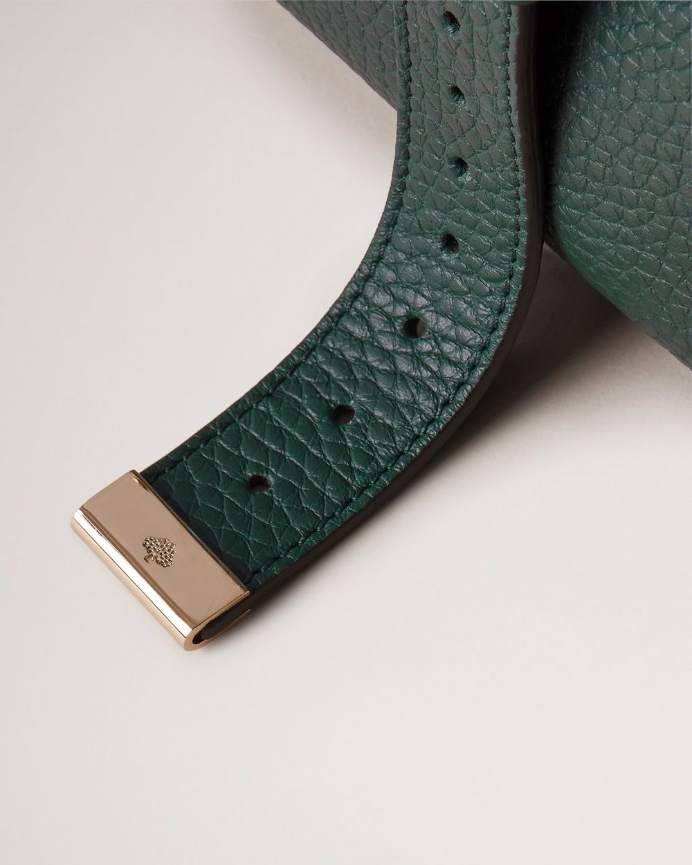 Alexa, Mulberry Green.