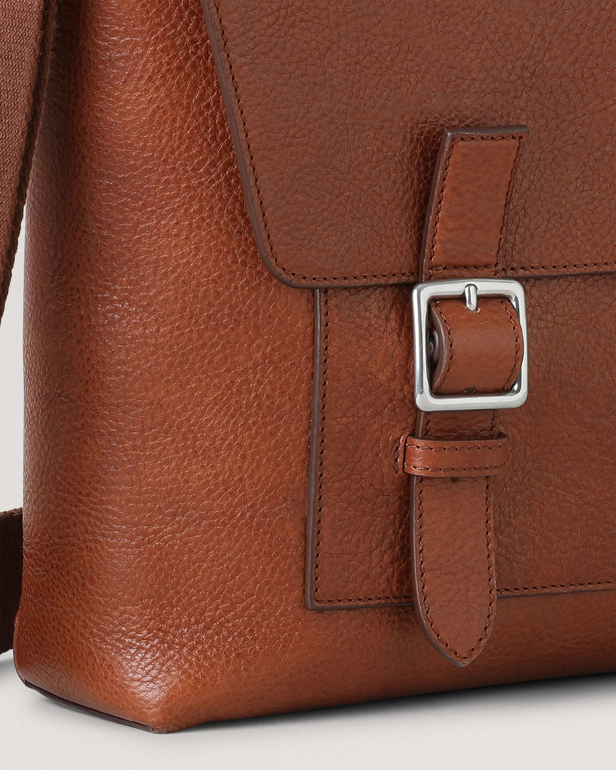 Chiltern Crossbody Messenger, Oak Legacy
