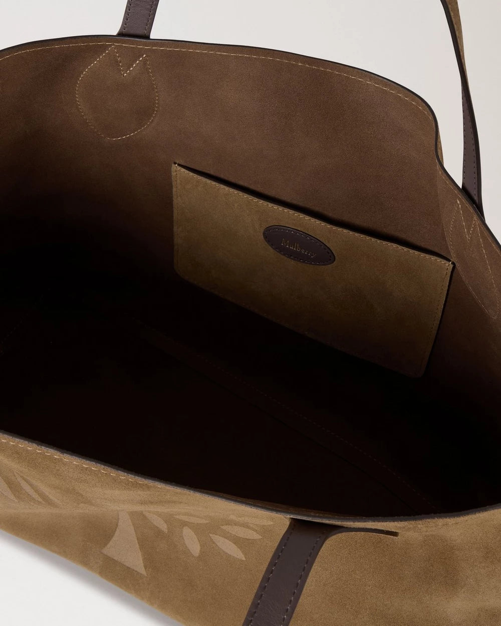 Överdimensionerad mockaväska i träd, Salcombe sand