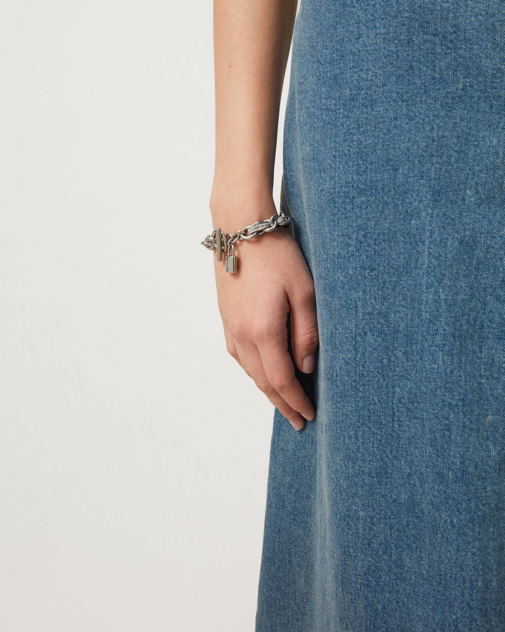 Lily Leather Chain Bracelet M, Pale Grey