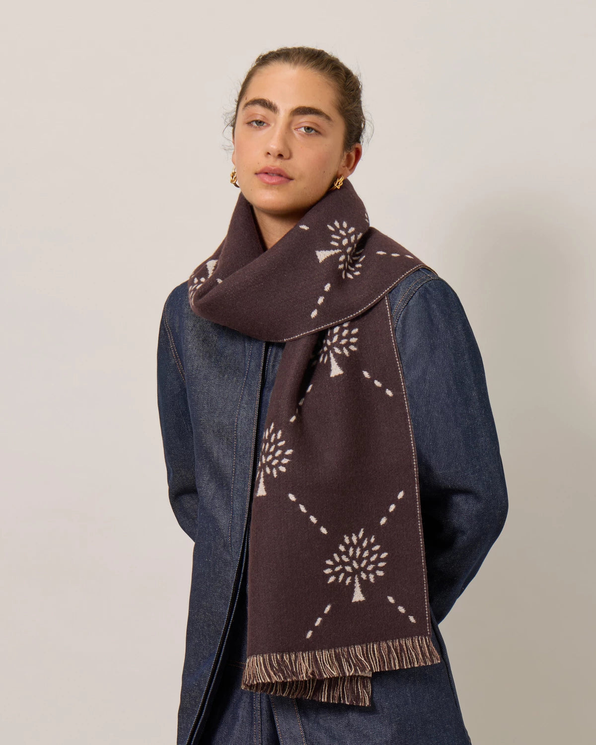 Diamond Tree Jacquard-Wollschal, Wolle in Ebenholz und Taupe