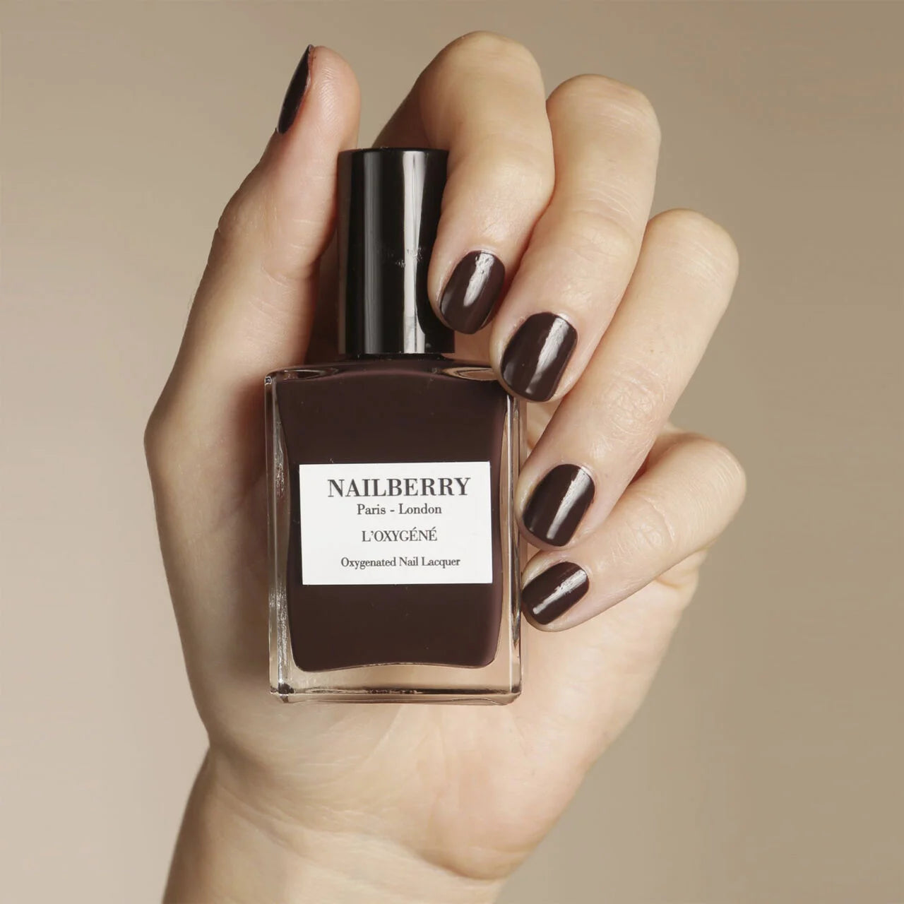 Varm choklad, nagellack