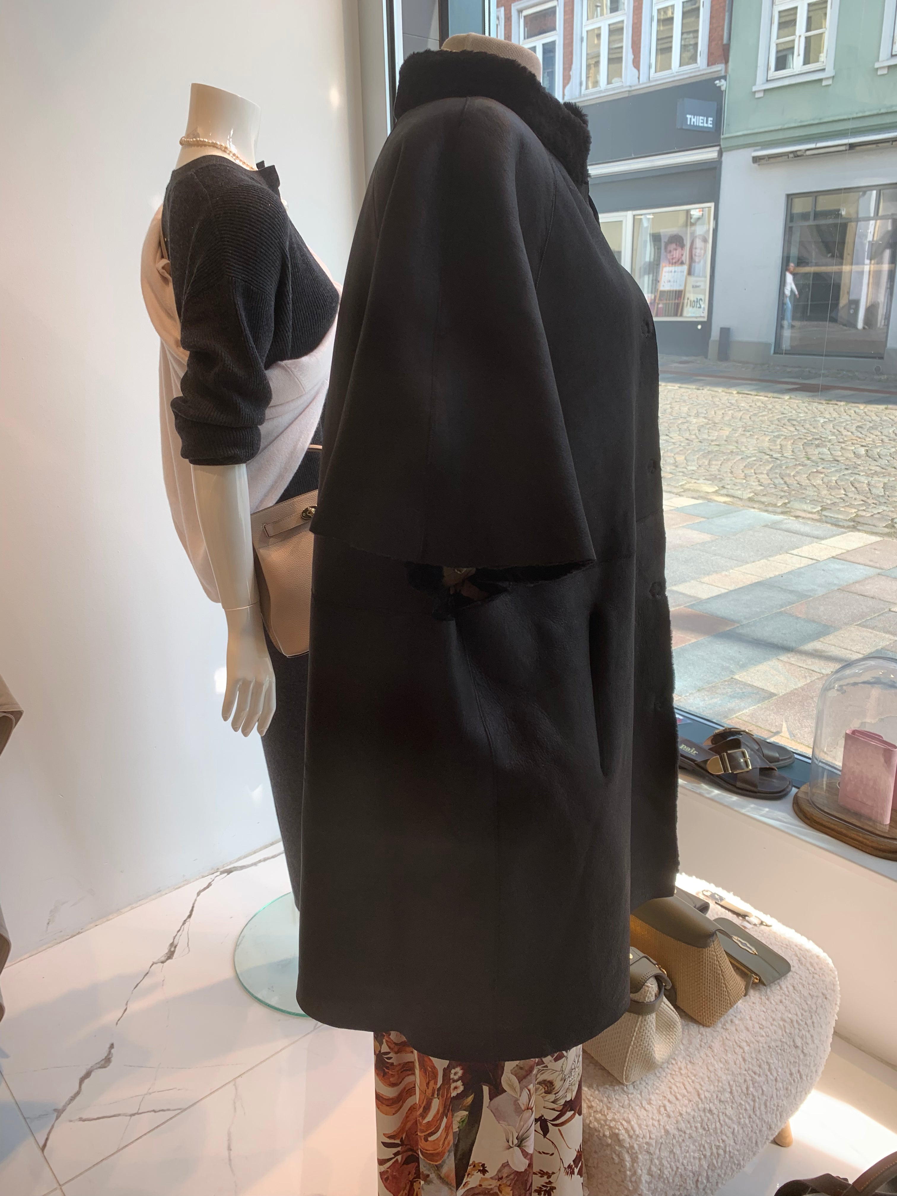 Adelina Reversible Vest, Black