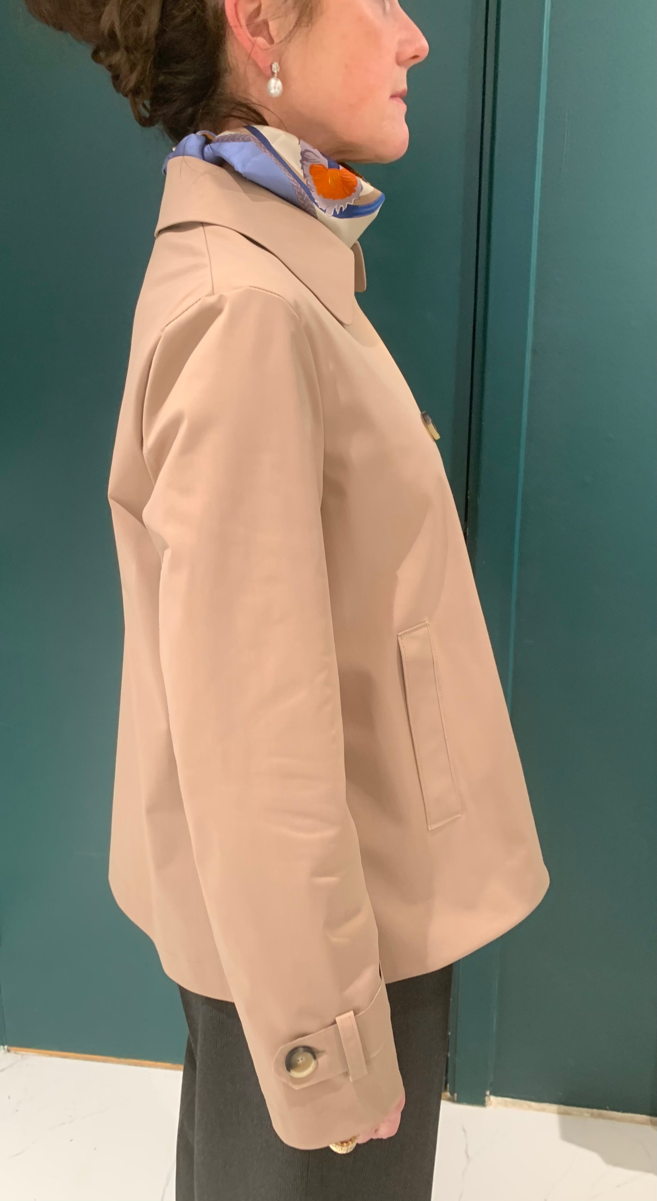 Kurzer Trenchcoat, Light Technic