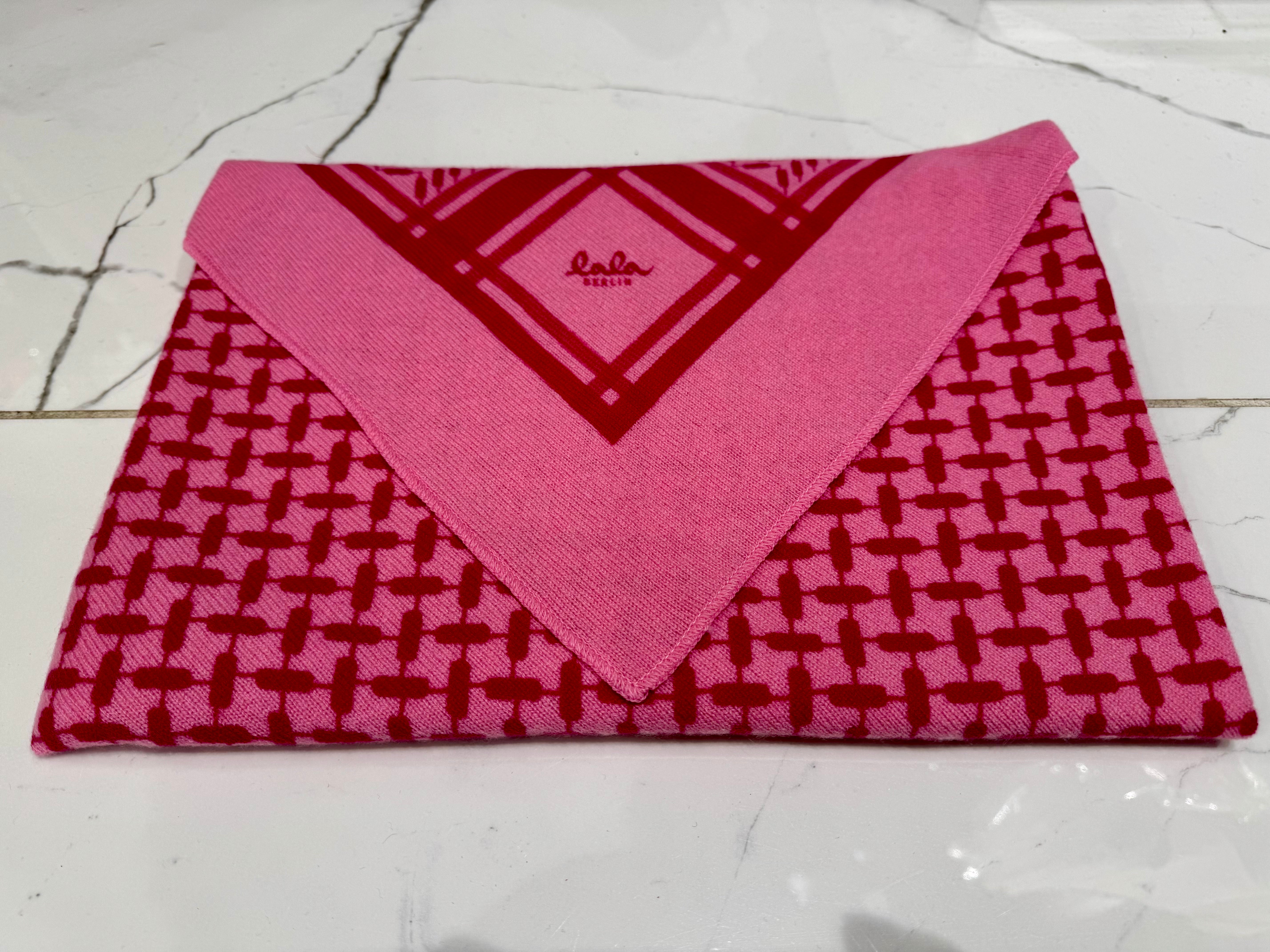 Triangle Trinity M Cashmere, Chiffon Pink