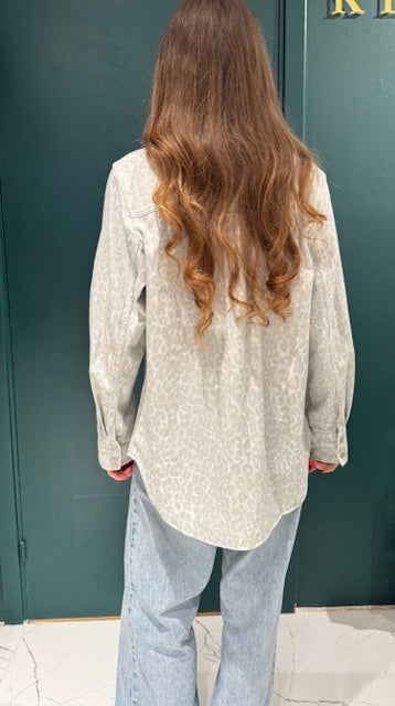 Olivia Overshirt, Cream Leoprint