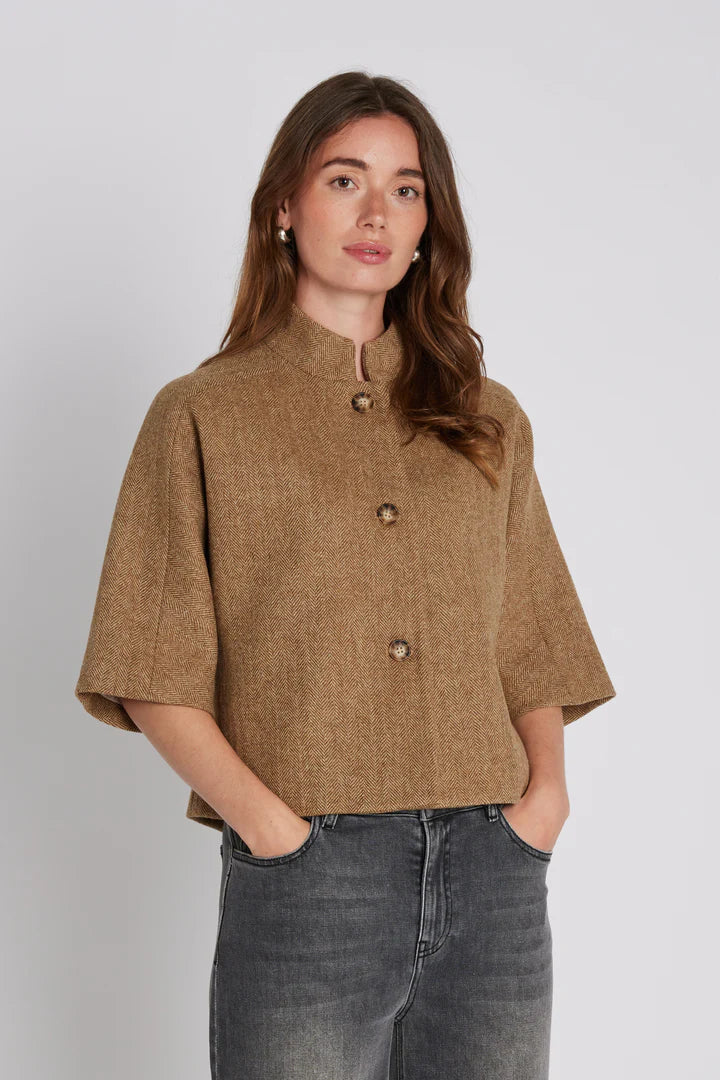 Twin Twin Waist Coat, Camel