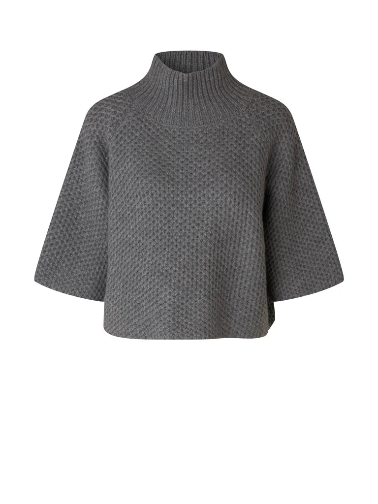 grå løs pullower med høj hals og trekvarte ærmer i ren uld packshot