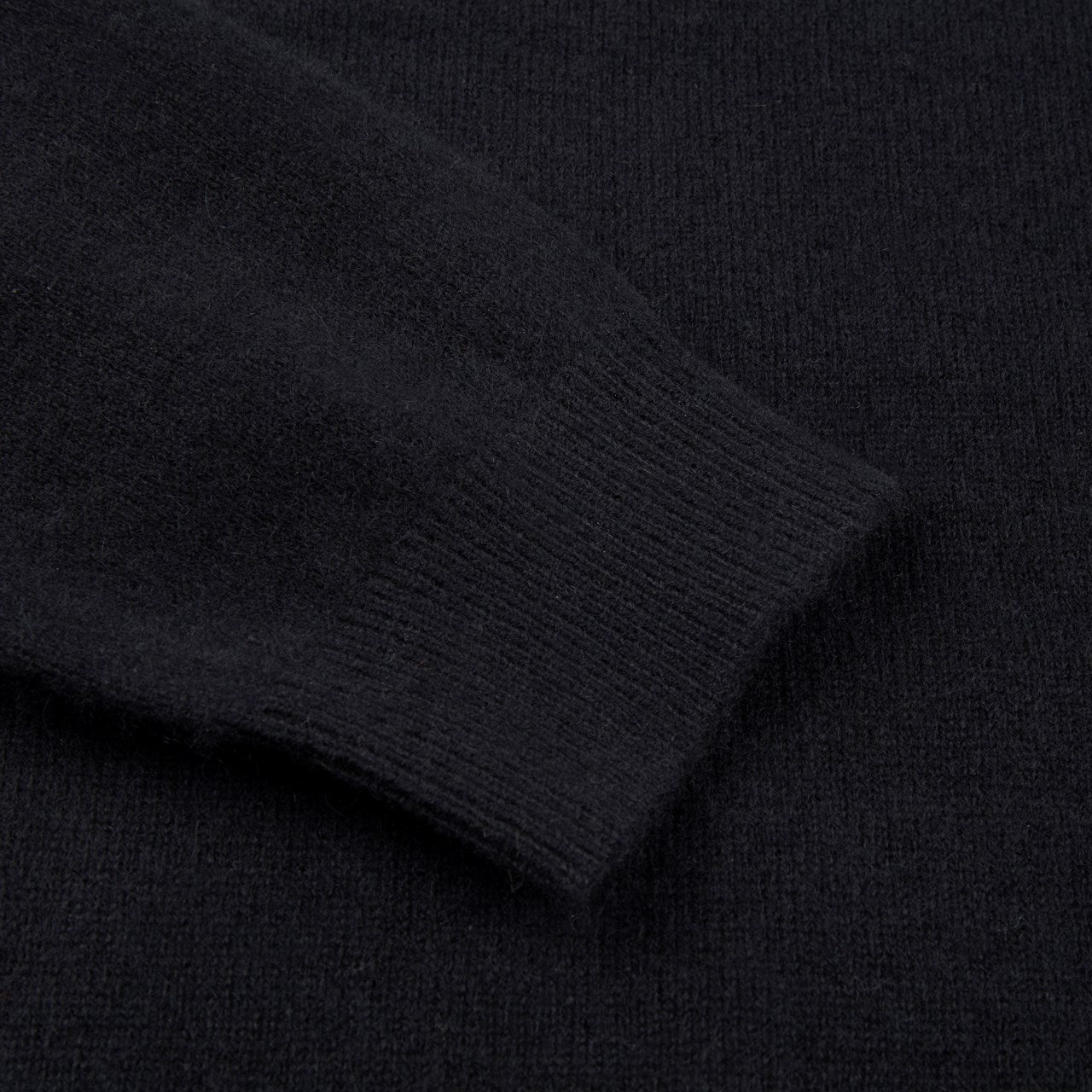 Susanna, Cashmere Roll Neck, Black